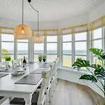 Hwitserk - 5m From The Sea By Interhome 펜션 *
