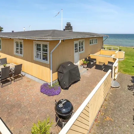 Hwitserk - 5m From The Sea By Interhome *