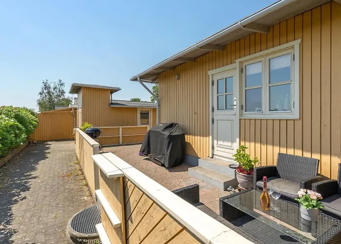 Hwitserk - 5m From The Sea By Interhome